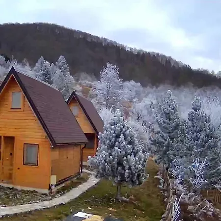 Wild Peak Camp Volujak Hytte Gacko